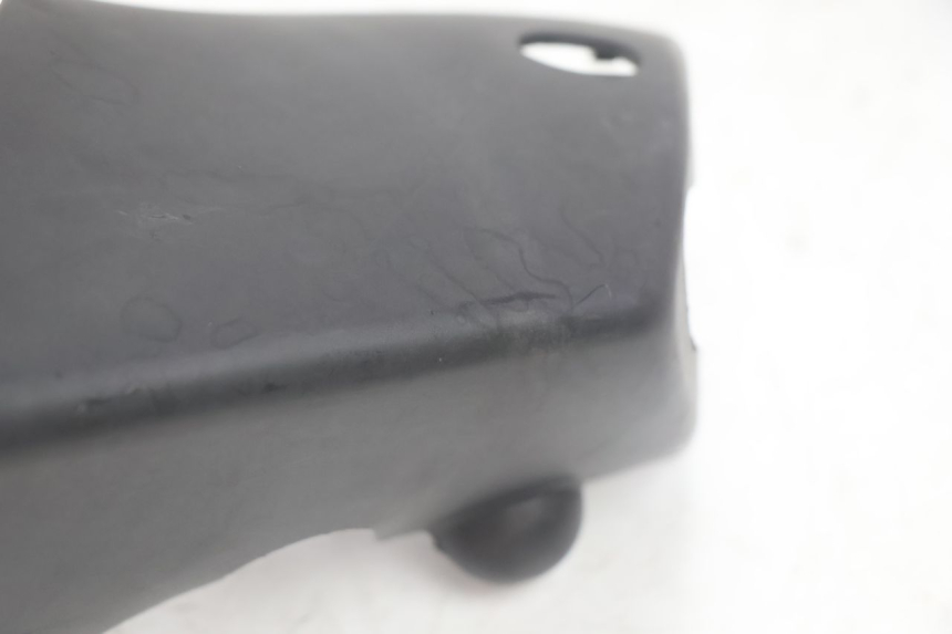 photo de COUVRE GUIDON AVANT PIAGGIO ZIP IGET 4T 50 (2021 - 2023) - Autre angle de vue