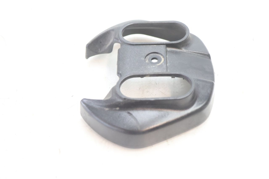 photo de COUVRE GUIDON YAMAHA BW'S BWS 125 (2010 - 2013) - Détail de la pièce