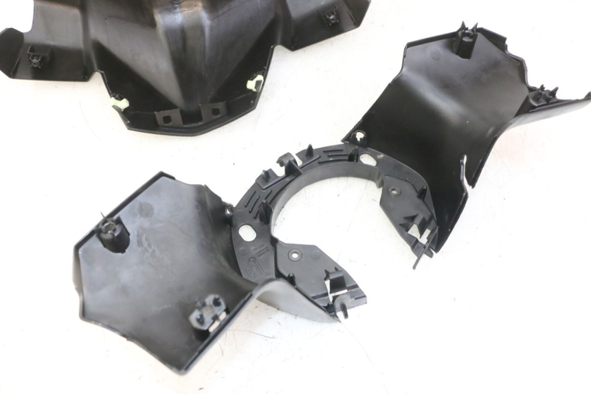 photo de COUVRE GUIDON  PEUGEOT CITYSTAR 50 (2013 - 2017)