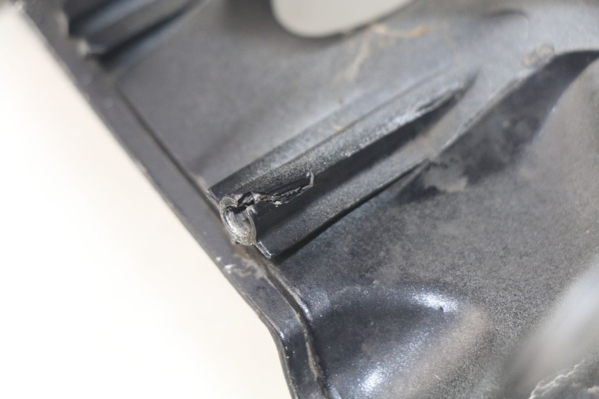 photo de COUVRE GUIDON COMMODO PIAGGIO FLY IE 125 (2012 - 2017)