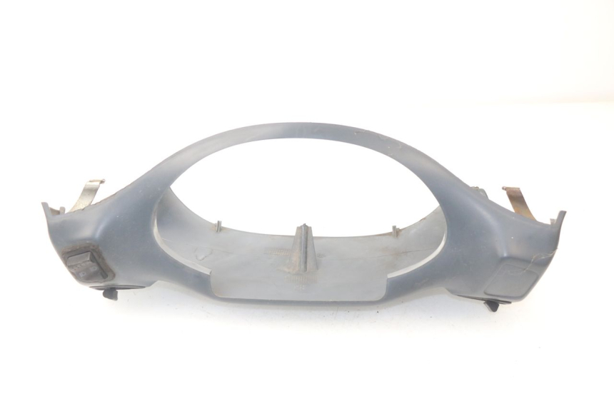 photo de COUVRE GUIDON COMMODO PIAGGIO HEXAGON LX4 125 (1998 - 2001)
