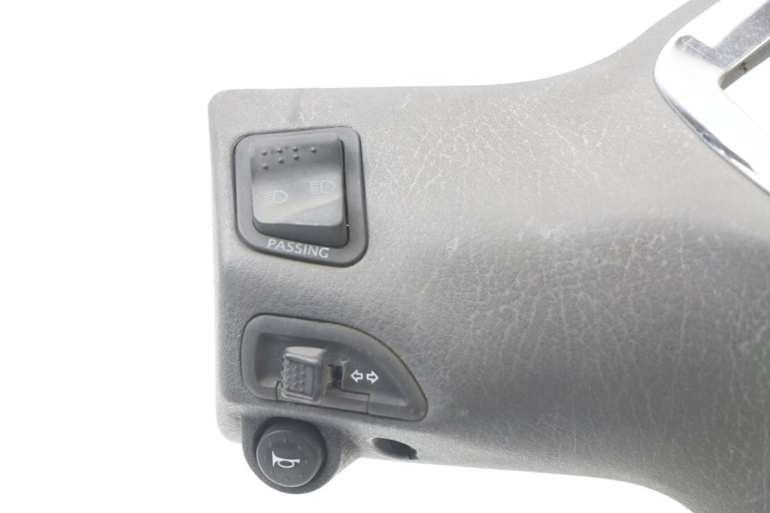 photo de COUVRE GUIDON COMMODO PIAGGIO LIBERTY 125 (2009 - 2013) - État de surface