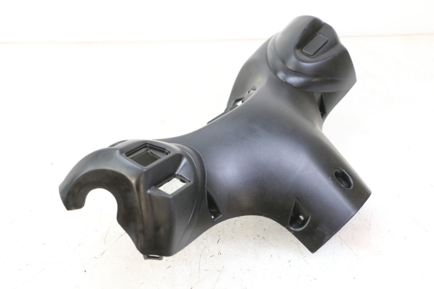 photo de COUVRE GUIDON COMMODO MBK OVETTO ONE 2T 50 (2013 - 2017)