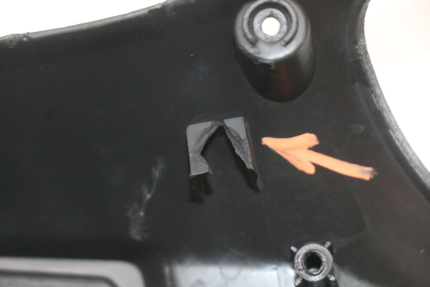 photo de COUVRE GUIDON COMMODO PEUGEOT TWEET 125 (2018 - 2021)