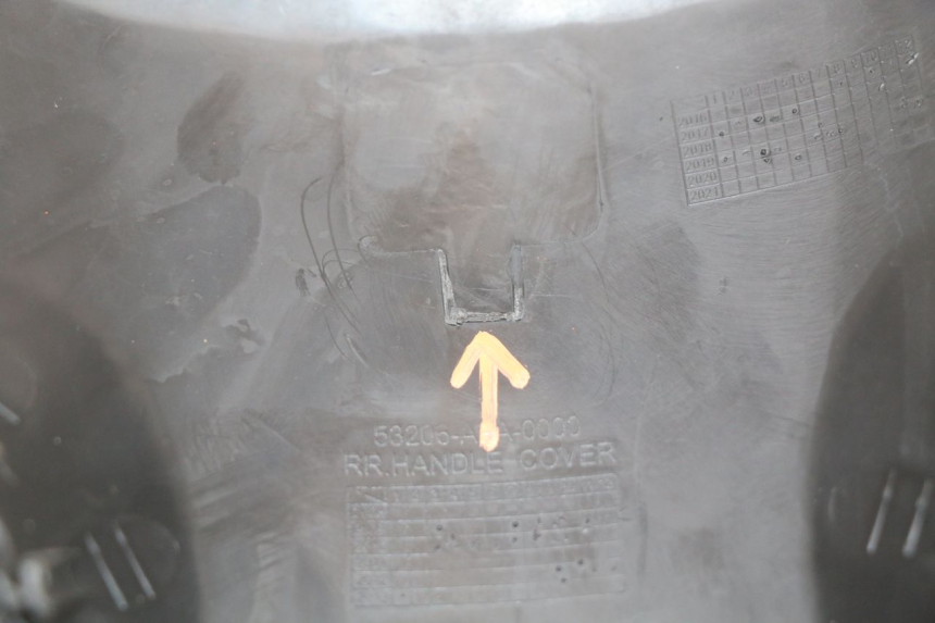 photo de COUVRE GUIDON COMMODO PEUGEOT TWEET 125 (2018 - 2021)