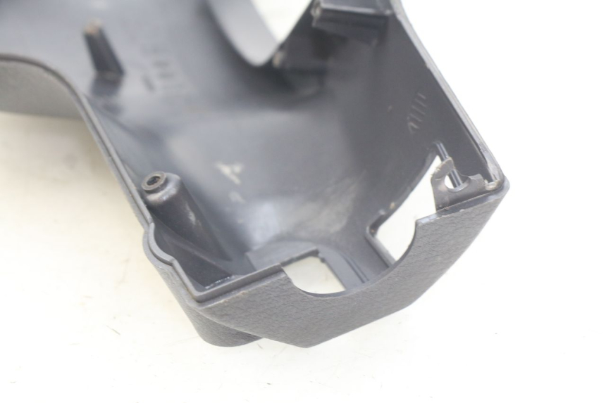 photo de COUVRE GUIDON COMMODO PIAGGIO LIBERTY 4T 50 (2004 - 2008)