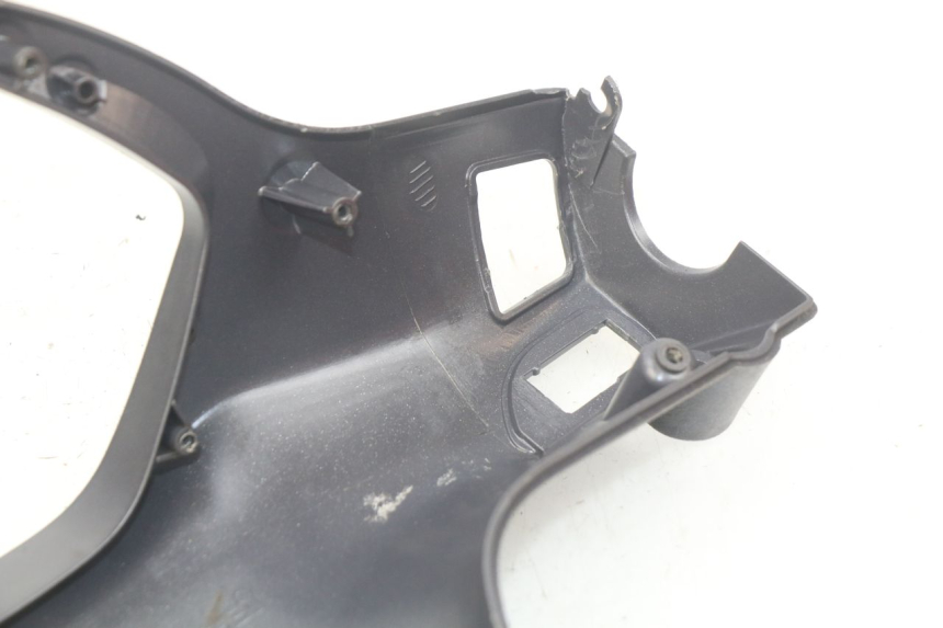 photo de COUVRE GUIDON COMMODO PIAGGIO LIBERTY 4T 50 (2004 - 2008)