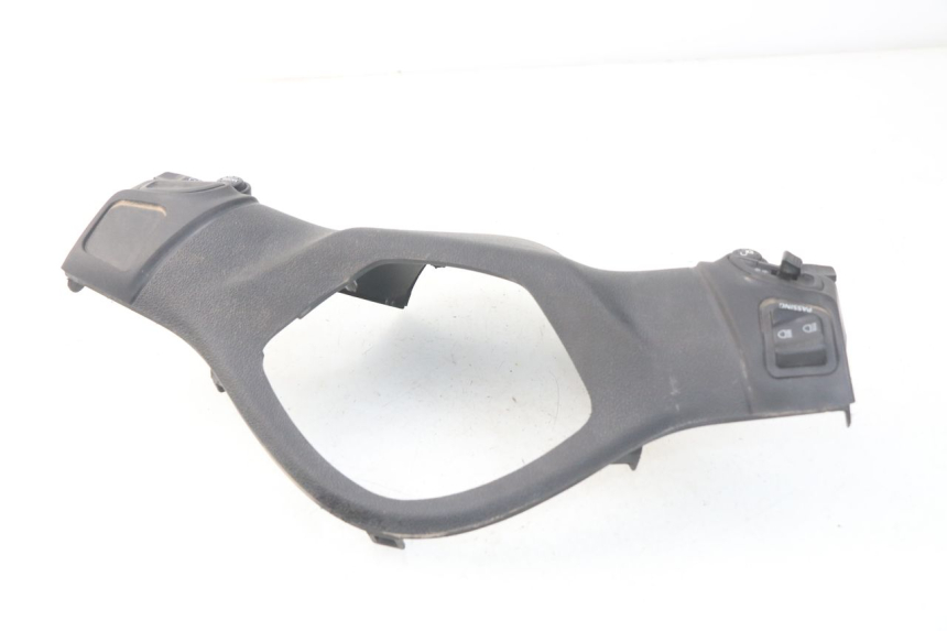 photo de COUVRE GUIDON COMMODO PIAGGIO LIBERTY IGET 4T 50 (2015 - 2020)