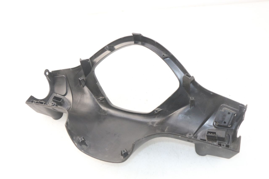 photo de COUVRE GUIDON COMMODO PIAGGIO LIBERTY IGET 4T 50 (2015 - 2020)