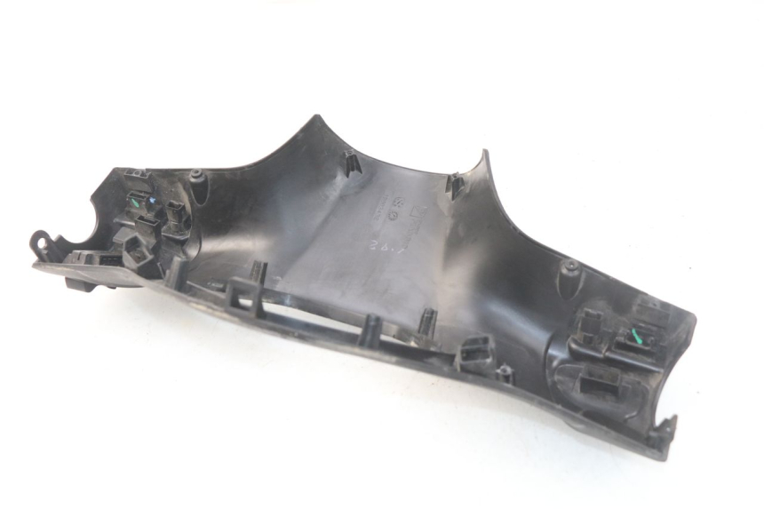 photo de COUVRE GUIDON COMMODO PIAGGIO LIBERTY IGET 4T 50 (2015 - 2020)