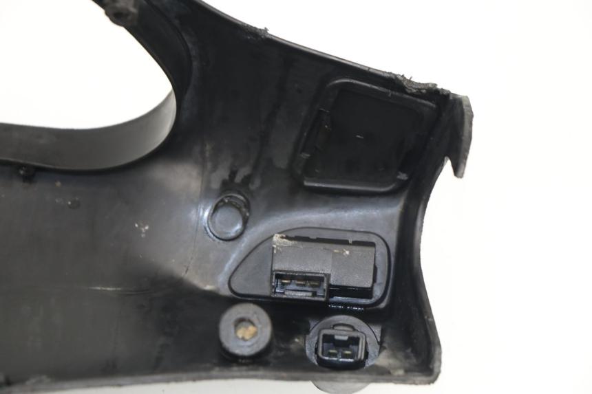 photo de COUVRE GUIDON COMMODO PIAGGIO NRG EXTREME H2O 50 (1999 - 2001)
