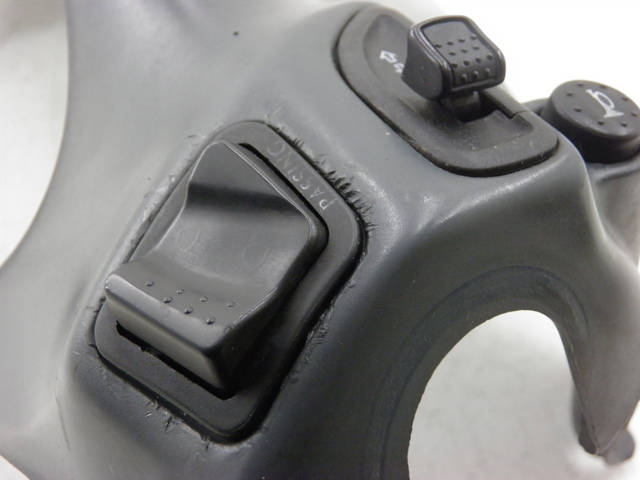 photo de COUVRE GUIDON COMMODO PIAGGIO SUPER LX 125 (2000 - 2003)