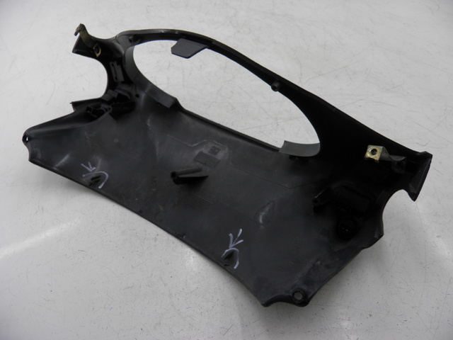 photo de COUVRE GUIDON COMMODO PIAGGIO SUPER LX 125 (2000 - 2003)
