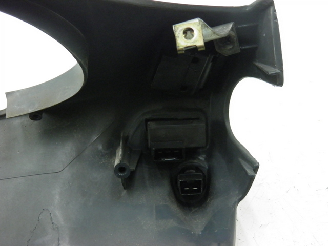 photo de COUVRE GUIDON COMMODO PIAGGIO SUPER LX 125 (2000 - 2003)