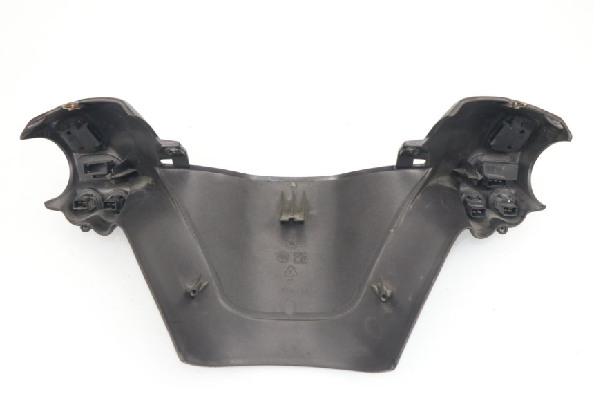 photo de COUVRE GUIDON COMMODO PIAGGIO X8 400 (2006 - 2007)
