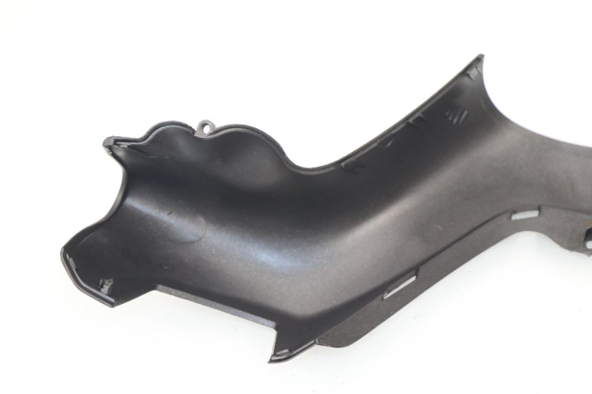 photo de COUVRE GUIDON COMMODO PIAGGIO X8 400 (2006 - 2007)