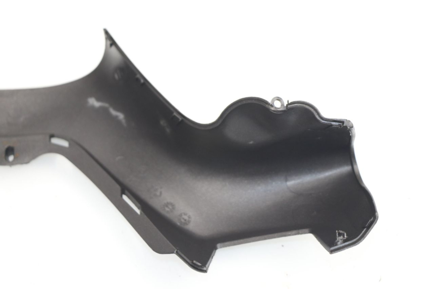 photo de COUVRE GUIDON COMMODO PIAGGIO X8 400 (2006 - 2007)