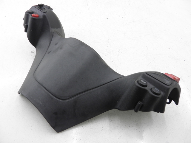 photo de COUVRE GUIDON COMMODO PIAGGIO XEVO 400 (2007) - Vue principale