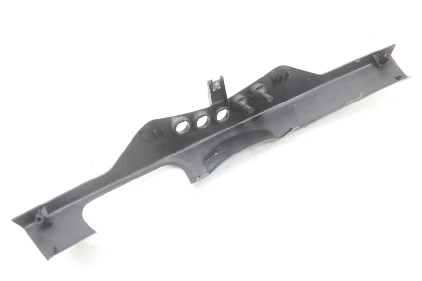 photo de COUVRE GUIDON COMMODO PIAGGIO X10 125 (2012 - 2017)