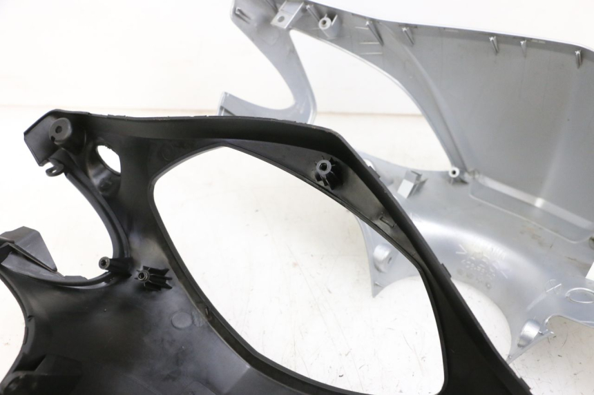 photo de COUVRE GUIDON  MBK FLAME X 125 (2007 - 2016) - Détail de la pièce