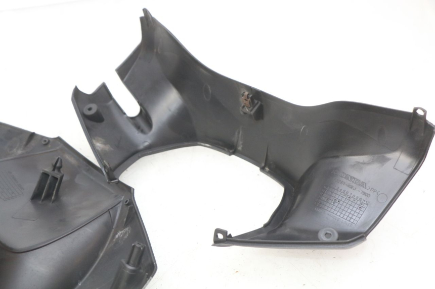 photo de COUVRE GUIDON HONDA FES S-WING SWING ABS 125 (2007 - 2015)