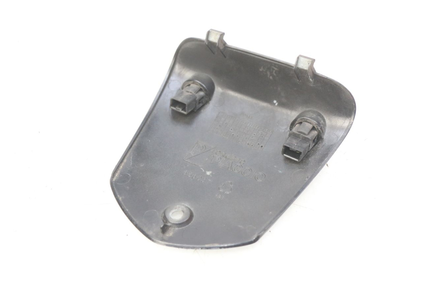 photo de COUVRE GUIDON  PIAGGIO MP3 LT 300 (2010 - 2016) - Zoom état d’usage