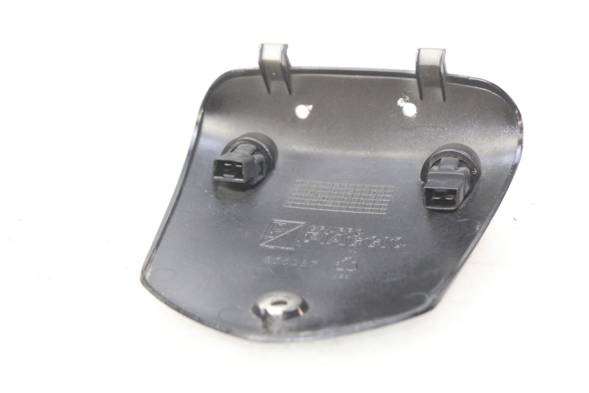 photo de COUVRE GUIDON PIAGGIO MP3 500 (2011 - 2015)