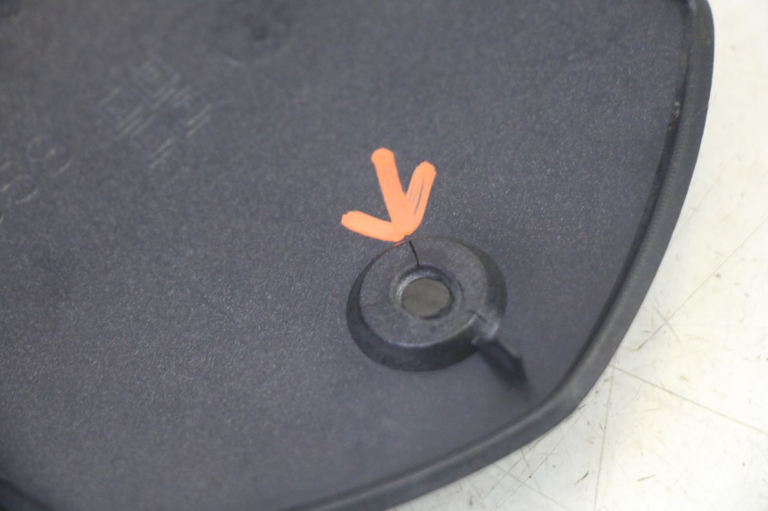 photo de COUVRE GUIDON  PIAGGIO MP3 125 (2006 - 2014)