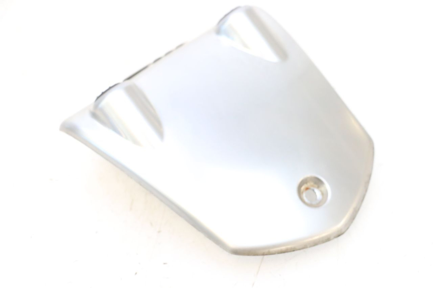 photo de COUVRE GUIDON  PIAGGIO MP3 RL 250 (2006 - 2010) - Gros plan technique