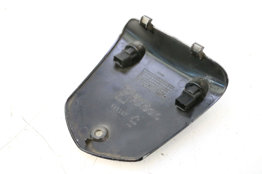 photo de COUVRE GUIDON PIAGGIO MP3 500 (2011 - 2015) - Autre angle de vue