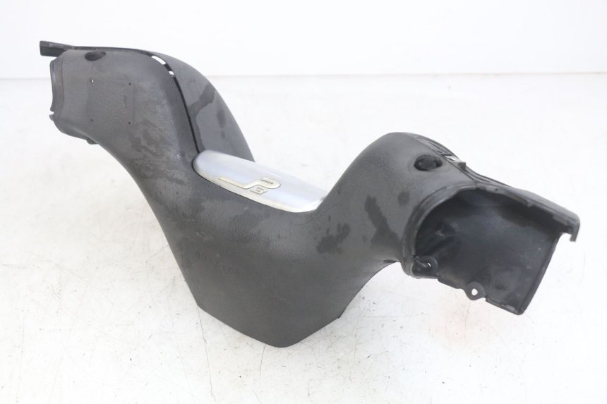 photo de COUVRE GUIDON PIAGGIO MP3 LT 400 (2007 - 2012)