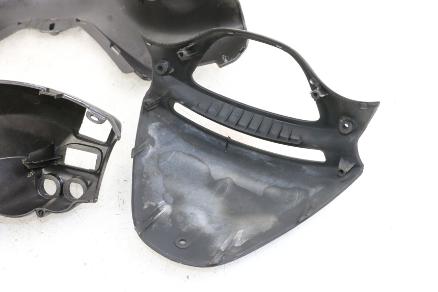 photo de COUVRE GUIDON  PIAGGIO X9 125 (2000 - 2003)