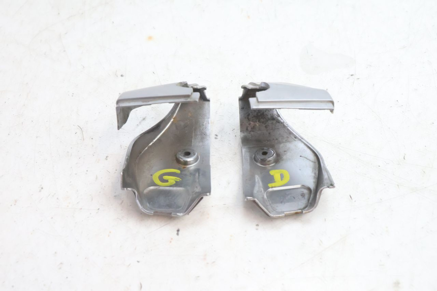 photo de COUVRE GUIDON PIAGGIO VESPA PRIMAVERA 2T 50 (2013 - 2018) - Vue d’ensemble
