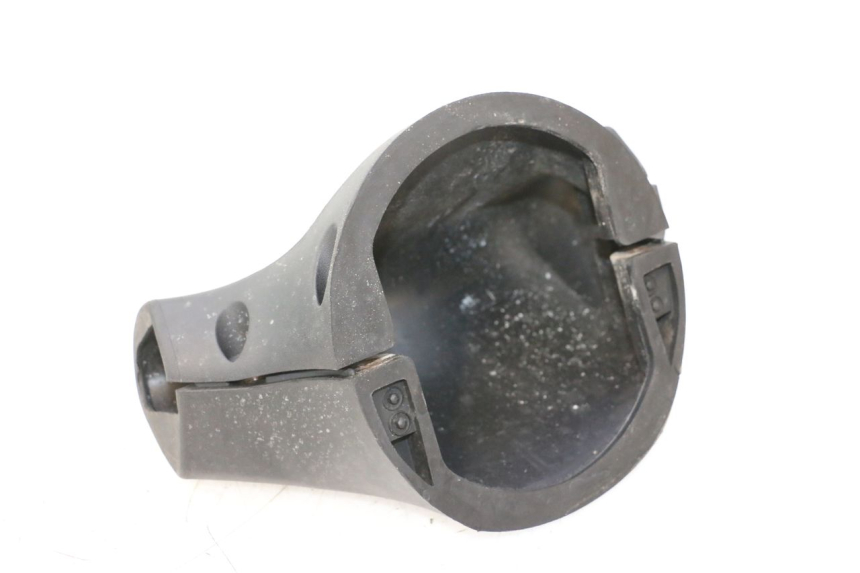 photo de COUVRE GUIDON  YAMAHA WAVE RUNNER GP R 1200 (2000 - 2003) - Autre angle de vue