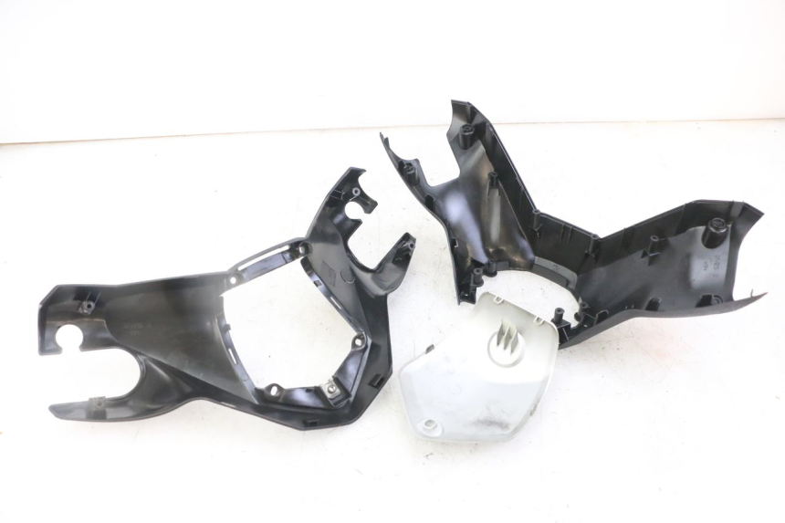 photo de COUVRE GUIDON YAMAHA X-MAX XMAX 125 (2010 - 2014)