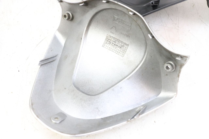 photo de COUVRE GUIDON PIAGGIO XEVO - X EVO 125 (2007 - 2016) - Photo complémentaire