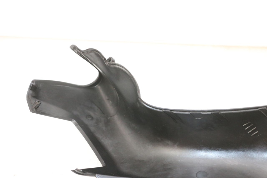 photo de COUVRE GUIDON PIAGGIO XEVO - X EVO 125 (2007 - 2016) - Détails caractéristiques