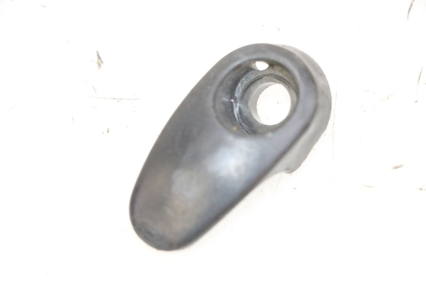 photo de CROCHET SAC KYMCO AGILITY NAKED RENOUVO 2T 50 (2011 - 2018)