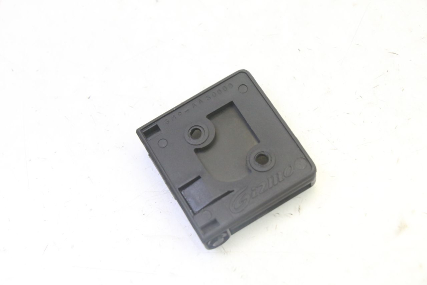 photo de CROCHET SAC PEUGEOT SATELIS 125 (2013 - 2018)