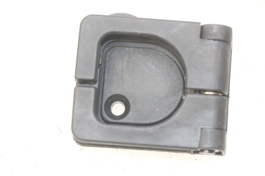 photo de CROCHET SAC PEUGEOT VIVACITY NEW 4T 50 (2008 - 2017)