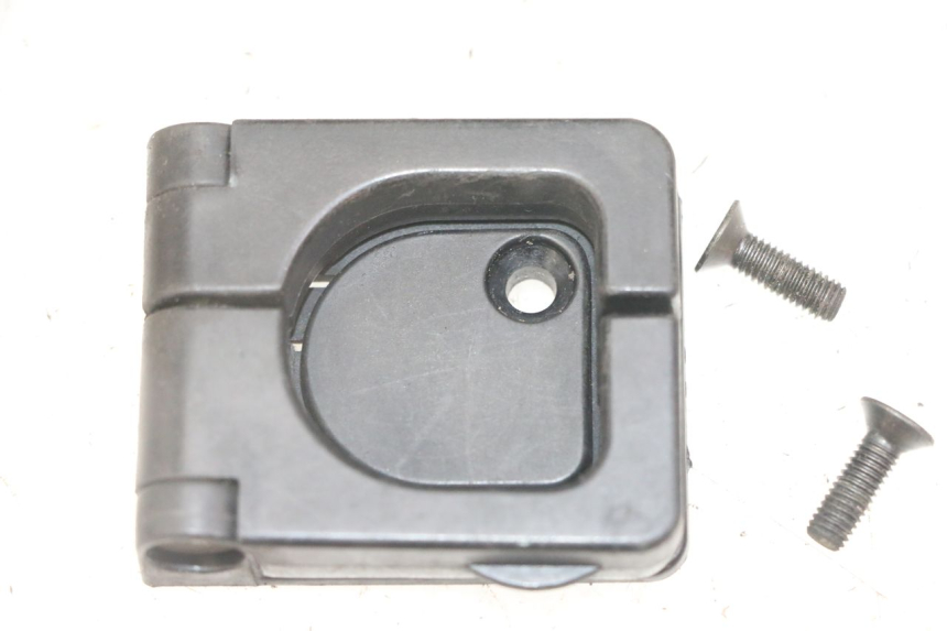 photo de CROCHET SAC PEUGEOT VIVACITY NEW 4T 50 (2008 - 2017)