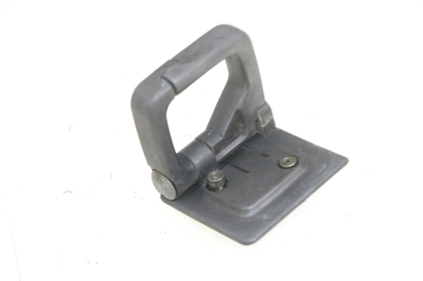 photo de CROCHET SAC PEUGEOT VIVACITY 100 (1999 - 2008) - Vue principale