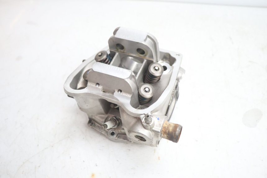 photo de CULASSE ARRIERE GILERA GP 800 (2007 - 2013) - État de surface