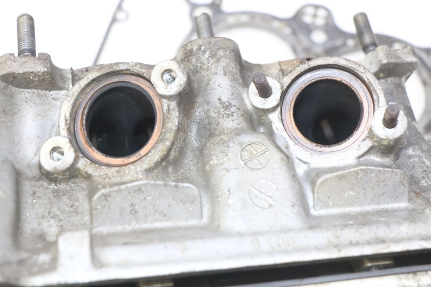 photo de CULASSE ARRIERE HONDA VFR FI RC46 800 (1998 - 2001)