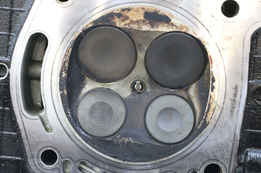 photo de CULASSE ARRIERE MOTO GUZZI NORGE 8V GT 1200 (2011 - 2016) - Gros plan technique