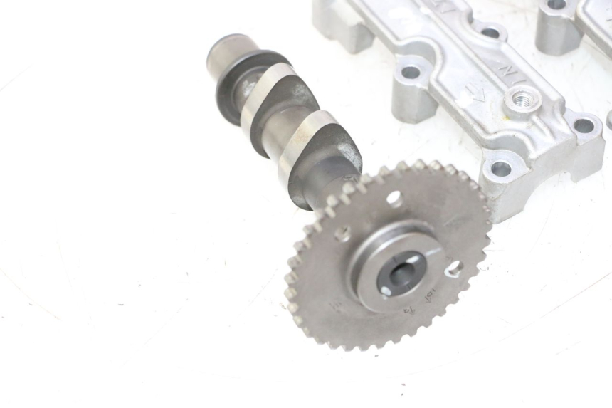 photo de CULASSE ARRIERE SUZUKI SV S 650 (2003 - 2009) - Focus structure