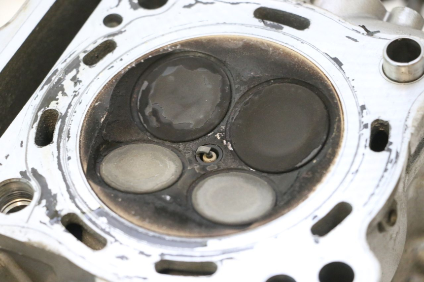 photo de CULASSE ARRIERE SUZUKI SV S 650 (2003 - 2009) - Pièce contrôlée