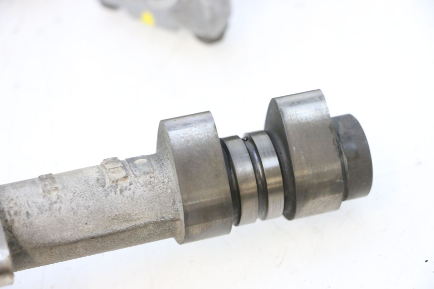 photo de CULASSE ARRIERE HONDA VFR FI RC46 800 (1998 - 2001) - Angle alternatif