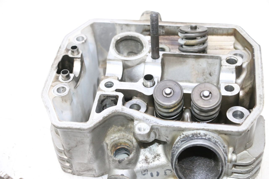 photo de CULASSE ARRIERE HONDA XRV AFRICA TWIN 750 (1990 - 1992) - Détail de la pièce