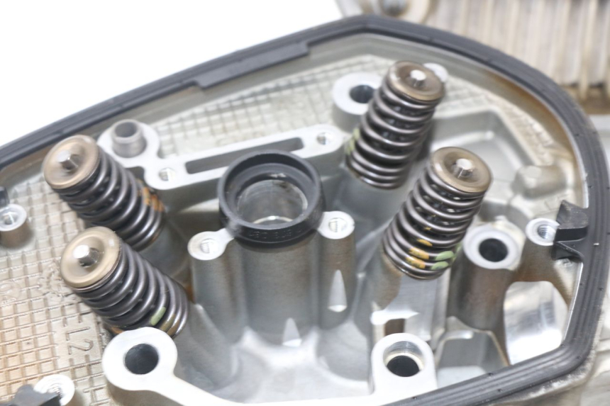 photo de CULASSE AVANT BMW R GS 1200 (2005 - 2007)